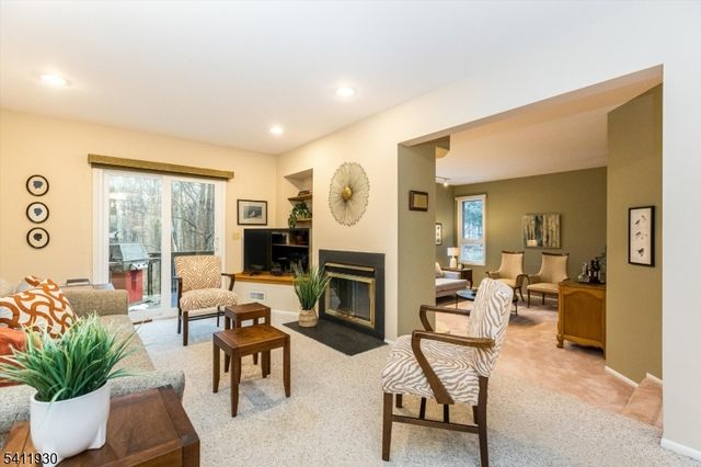 61 Mill Pond Rd 61, Woodland Park, NJ 07424