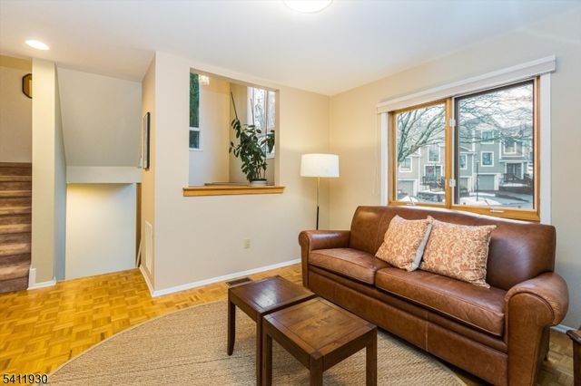 61 Mill Pond Rd 61, Woodland Park, NJ 07424