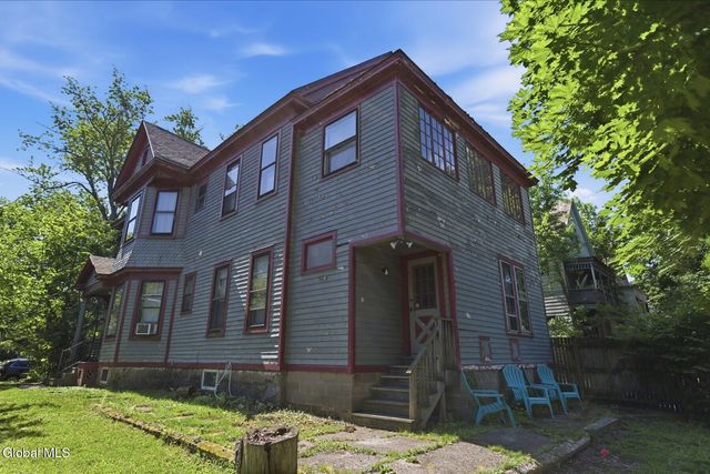1063 University Place, Schenectady, NY 12308