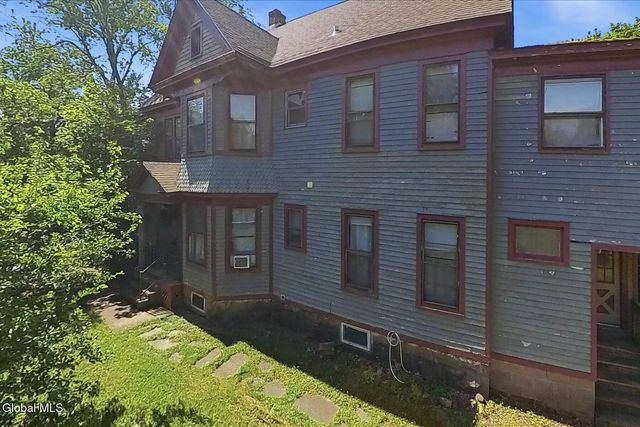 1063 University Place, Schenectady, NY 12308