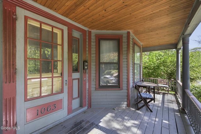 1063 University Place, Schenectady, NY 12308