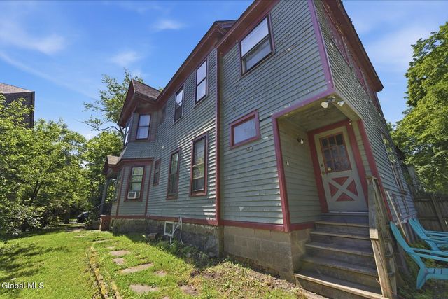 1063 University Place, Schenectady, NY 12308