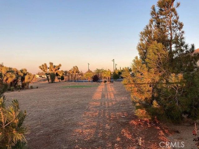 6581 Bartlett, Phelan, CA 92371