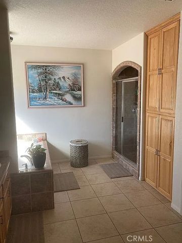 6581 Bartlett, Phelan, CA 92371