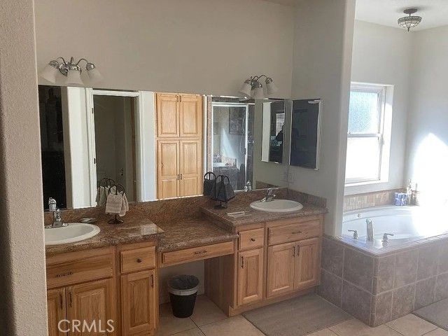 6581 Bartlett, Phelan, CA 92371