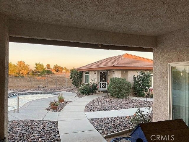 6581 Bartlett, Phelan, CA 92371