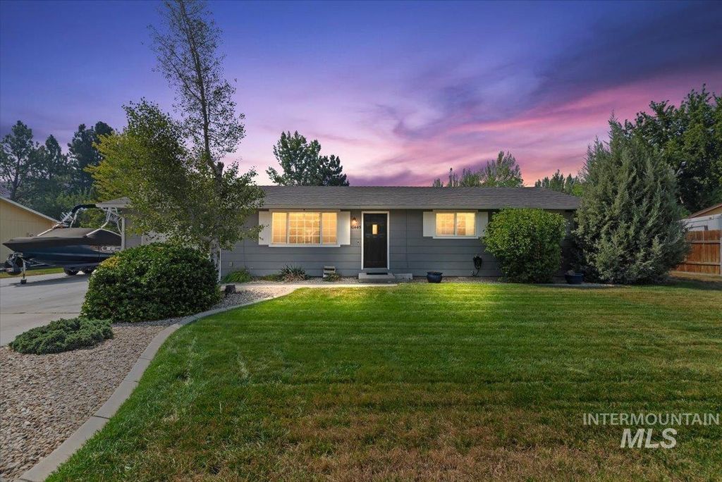 10445 W Littlewood St, Boise, ID 83709 photo 1