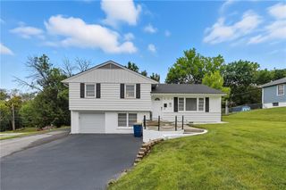 800 NE 90th Street, Kansas City, MO 64155