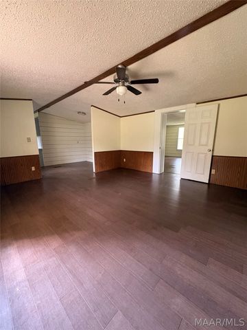 370 County Road 67 Road, Selma, AL 36701