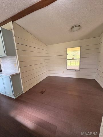 370 County Road 67 Road, Selma, AL 36701