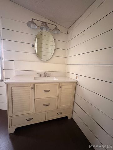 370 County Road 67 Road, Selma, AL 36701