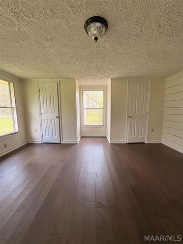 370 County Road 67 Road, Selma, AL 36701