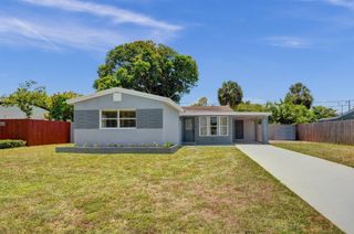 421 NW 39th Ave, Lauderhill, FL 33311