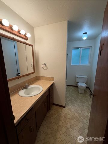 1418 Mamook Court NE, Olympia, WA 98516