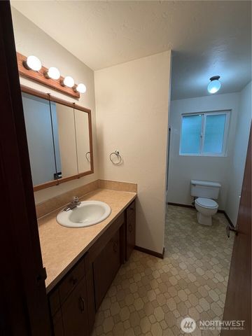 1418 Mamook Court NE, Olympia, WA 98516