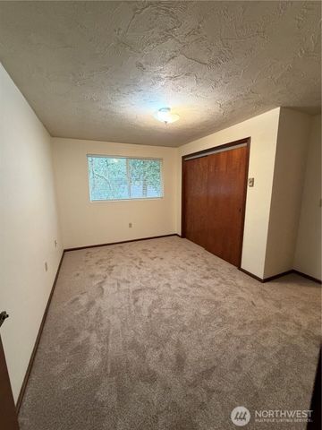 1418 Mamook Court NE, Olympia, WA 98516