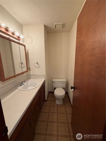 1418 Mamook Court NE, Olympia, WA 98516