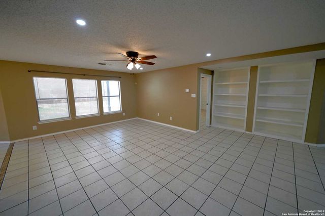 3512 Davenport, Schertz, TX 78154