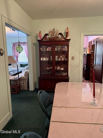 58 Lincoln Avenue, Amsterdam, NY 12010