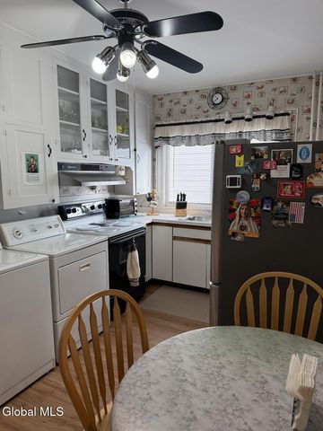 58 Lincoln Avenue, Amsterdam, NY 12010