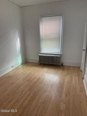 58 Lincoln Avenue, Amsterdam, NY 12010