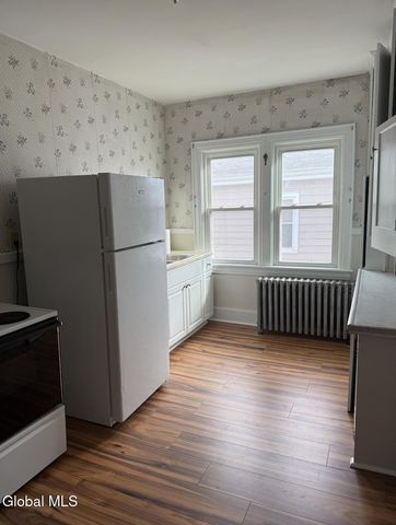 58 Lincoln Avenue, Amsterdam, NY 12010