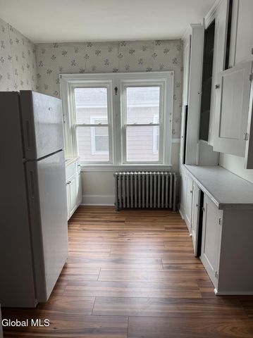 58 Lincoln Avenue, Amsterdam, NY 12010