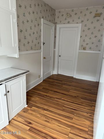 58 Lincoln Avenue, Amsterdam, NY 12010