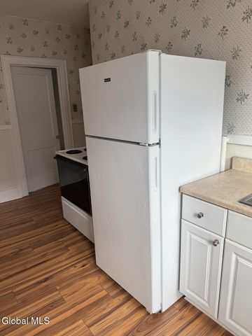 58 Lincoln Avenue, Amsterdam, NY 12010