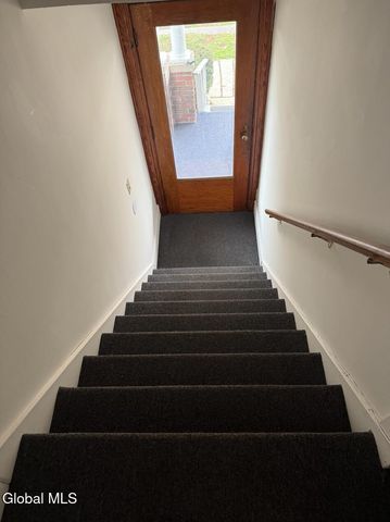 58 Lincoln Avenue, Amsterdam, NY 12010