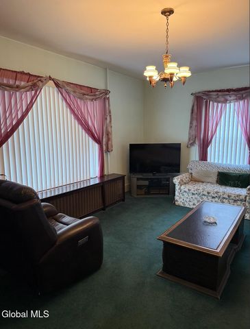 58 Lincoln Avenue, Amsterdam, NY 12010