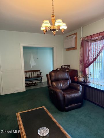 58 Lincoln Avenue, Amsterdam, NY 12010