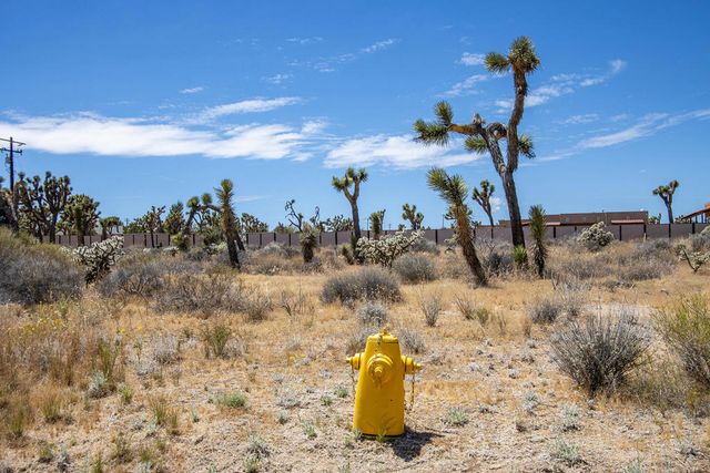 5020 Old Woman Springs Road, Yucca Valley, CA 92284