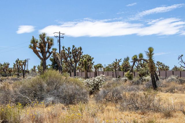 5020 Old Woman Springs Road, Yucca Valley, CA 92284