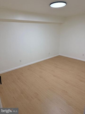 20 QUEEN ANNE CT, Marlton, NJ 08053