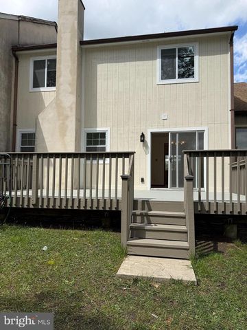 20 QUEEN ANNE CT, Marlton, NJ 08053