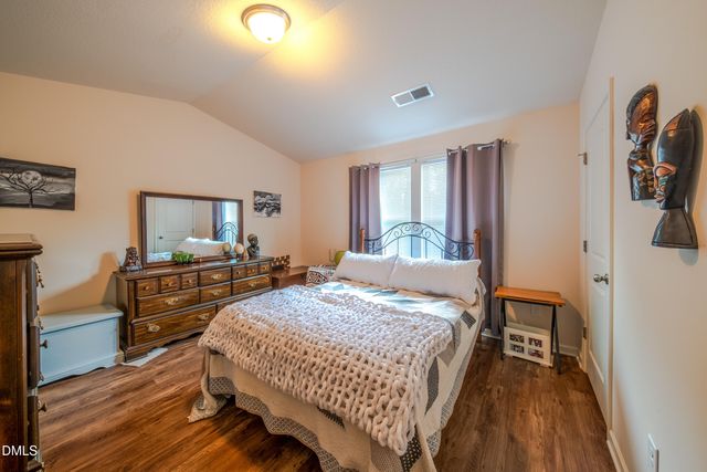 1166 Brooksridge Way, Whitsett, NC 27377
