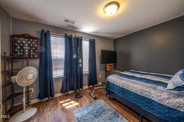 1166 Brooksridge Way, Whitsett, NC 27377