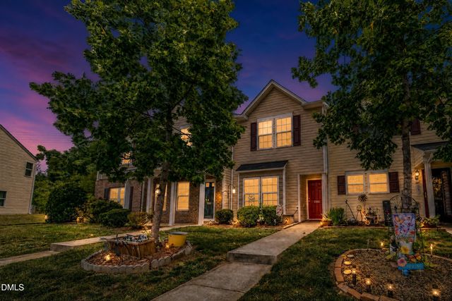 1166 Brooksridge Way, Whitsett, NC 27377