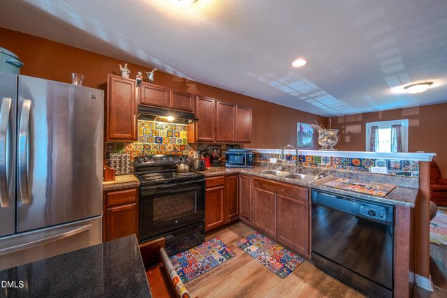 1166 Brooksridge Way, Whitsett, NC 27377
