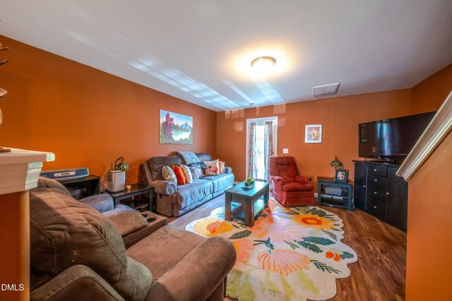 1166 Brooksridge Way, Whitsett, NC 27377