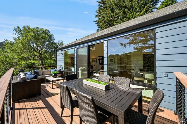 343 Carrera Dr, Mill Valley, CA 94941