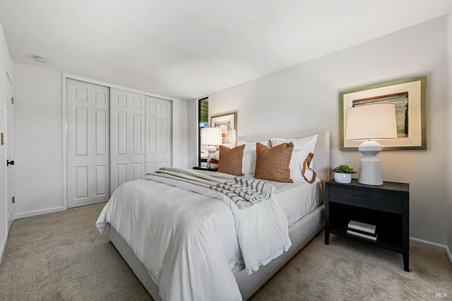 343 Carrera Dr, Mill Valley, CA 94941