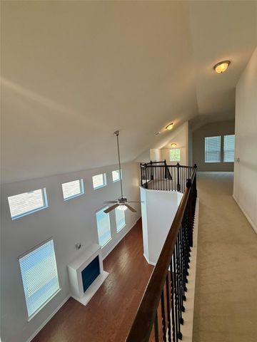 907 Sleepy Dell LN, Austin, TX 78748