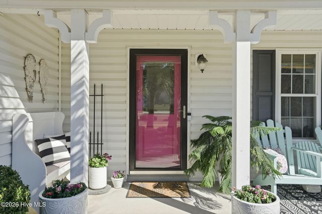 7347 Bright Leaf Road, Wilmington, NC 28411