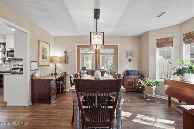 7347 Bright Leaf Road, Wilmington, NC 28411