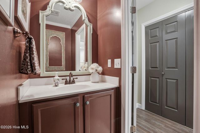 7347 Bright Leaf Road, Wilmington, NC 28411