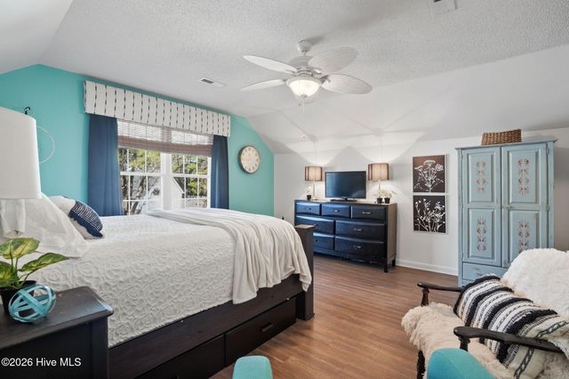 7347 Bright Leaf Road, Wilmington, NC 28411