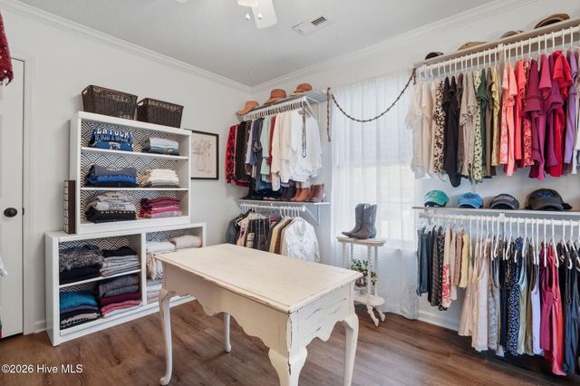 7347 Bright Leaf Road, Wilmington, NC 28411