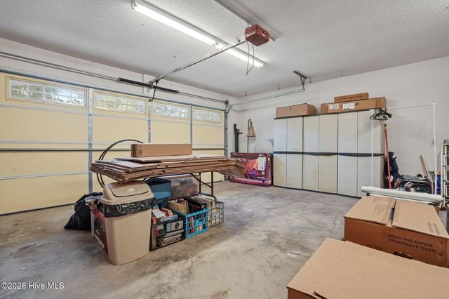 7347 Bright Leaf Road, Wilmington, NC 28411